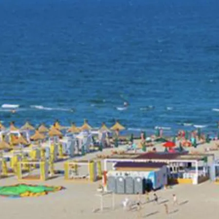 Sunrise Mamaia Nord アパート *